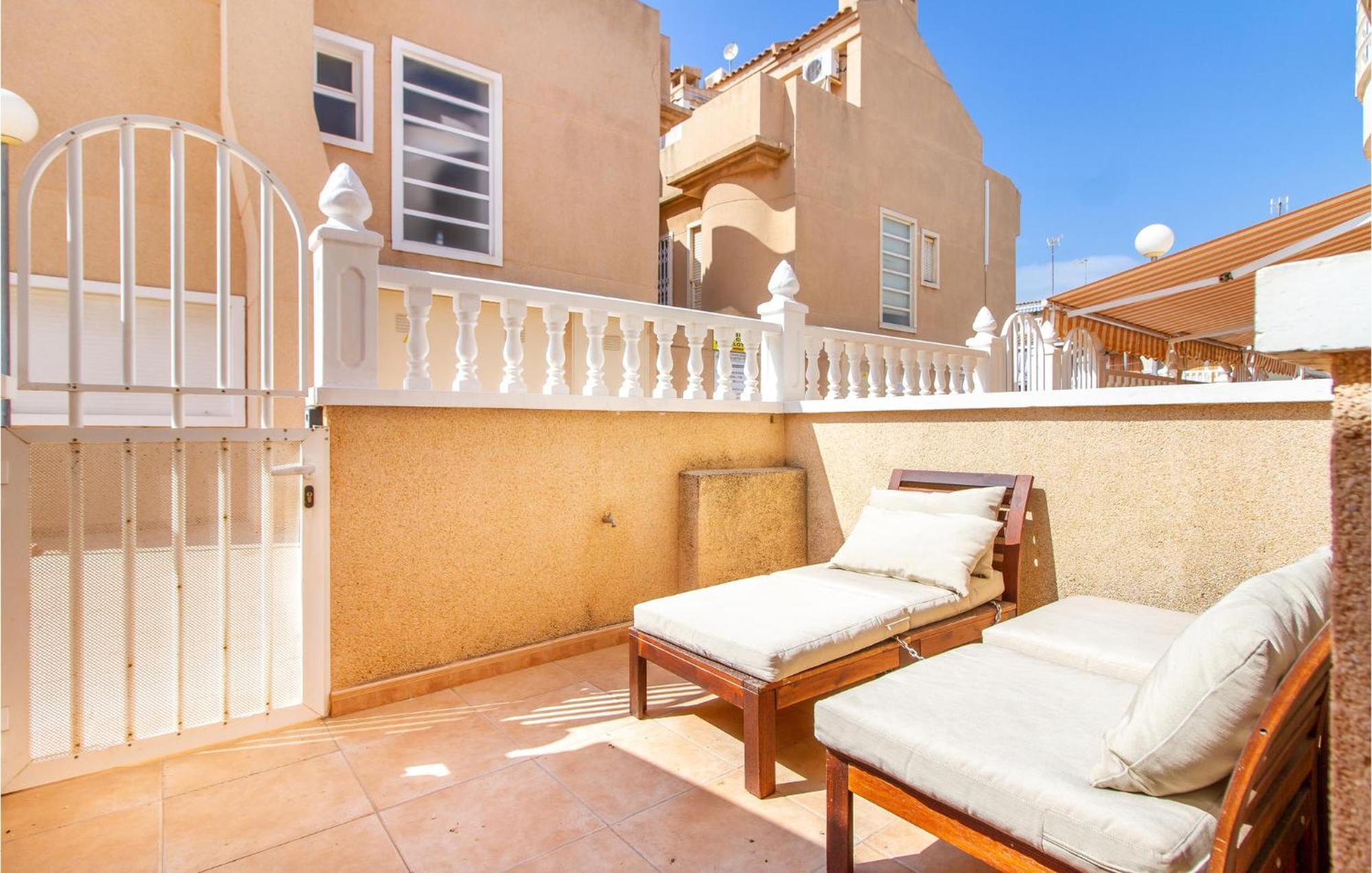 2 Bedroom Lovely Home In Santa Pola Eksteriør bilde